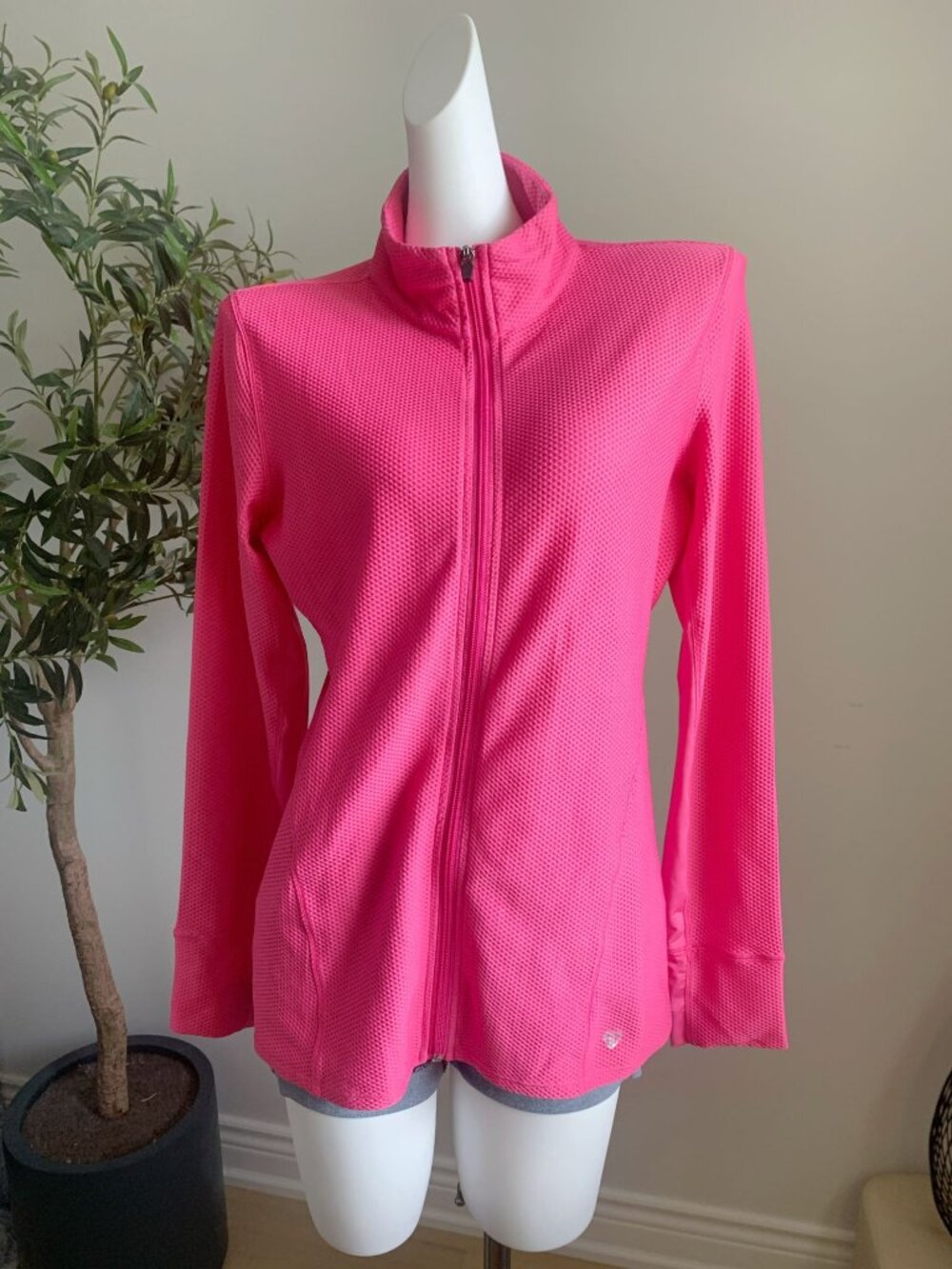 Straight Down Hot Pink Textured Athletic Jacket Full Zip Thumbhole Size M